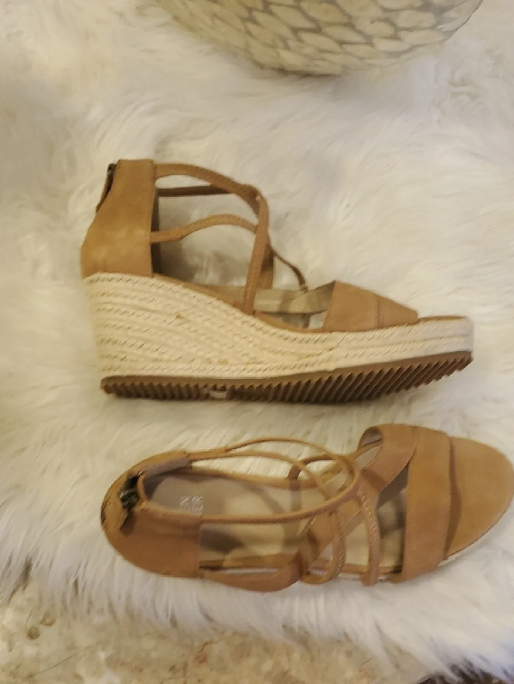 Nwot Eileen Fisher Tan Suede Crisscross Espadrille Wedges
